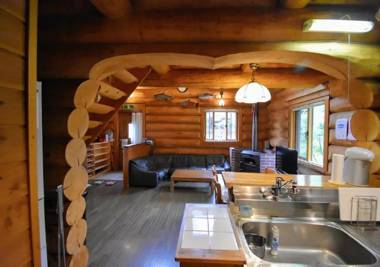Canadian Log Cottage TAKITARO