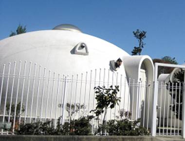 The Hirosawa City Domehouse