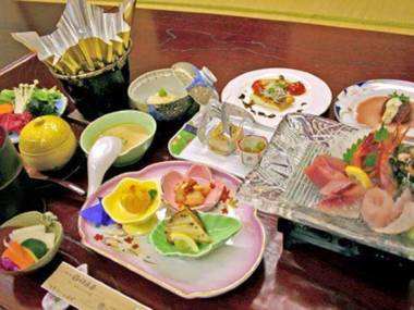 Itoya Ryokan (Sadogashima)