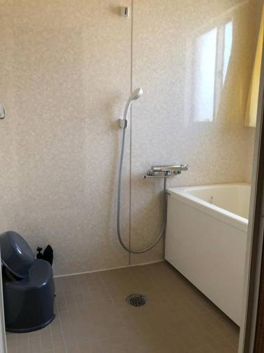 Amami Weekly House Nico Nico Nazeko-ten