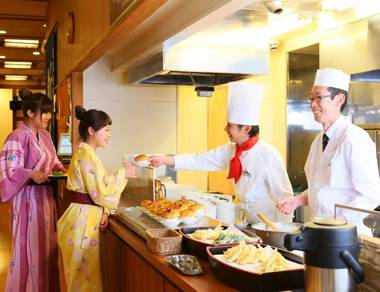 Ooedo Onsen Monogatari Hotel Shinko