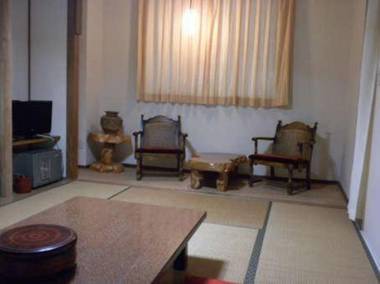 Cliff House Yanagida Ryokan