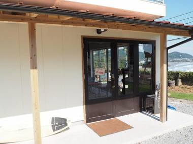 Guesthouse ＆ Beach Cafe Fuego