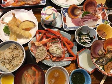 Little Bird Inn 旧Minato Guesthouse