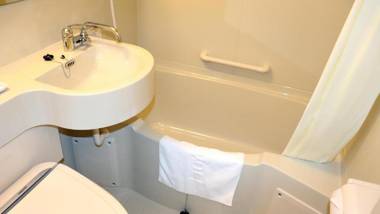 Toyoko Inn Tsu eki Nishi guchi
