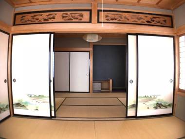 Guesthouse Takayama Hanzansha