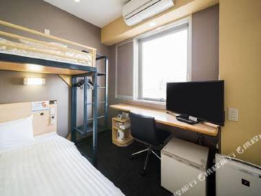 Super Hotel Kadoma