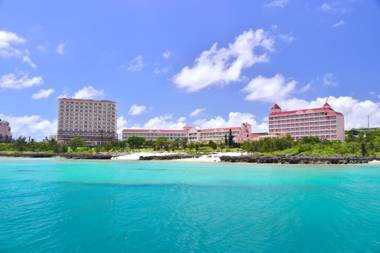 Hotel Breezebay Marina