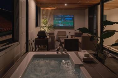 Urban Villa Resort YAE