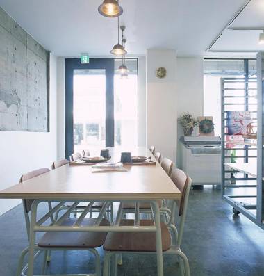 Iwashi Building Hostel