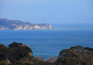 Katsuura Hilltop Hotel & Residence