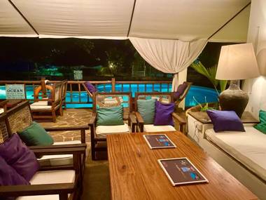 Flamboyant Bed and Breakfast