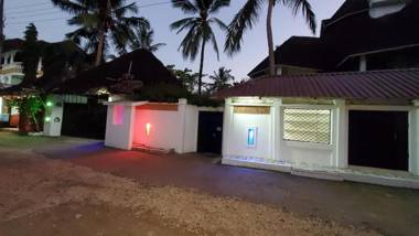 Lovely 4-Bed Villa Family oriented or a smallgroup