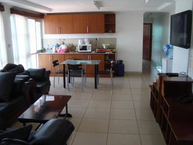 Diamond Plaza Apartments