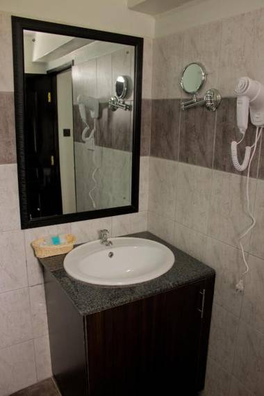 Hadassah Hotel