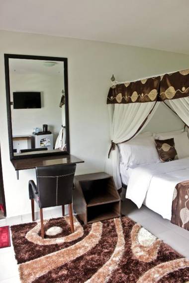 Hadassah Hotel
