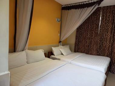 Fourth Parklands Guesthouse