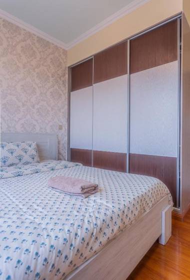 Modern 2 Bedroom Apartment