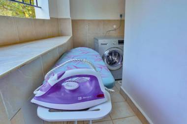 Edmor Residences Riverside