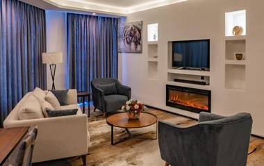 The Curve by the Park