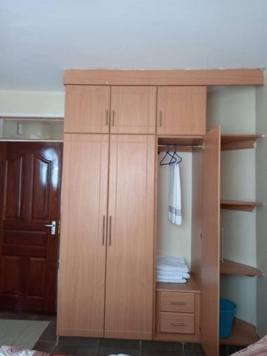 Ree Homestay & Safaris