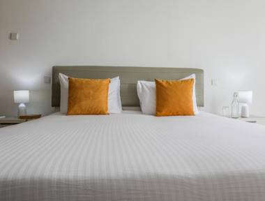 Enclave Apartments by Your Host