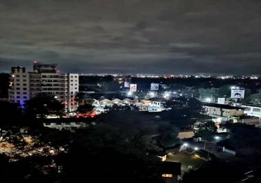 Relaxing 3bdr with king bed & free parking