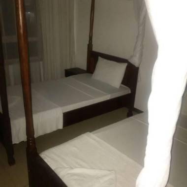 Moffat Court Boutique Hotel