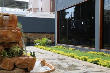 Armaan Suites & Restaurant