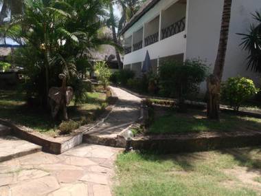 Papillon Beach Apartments