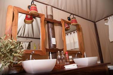 Elephant Bedroom Camp - Samburu