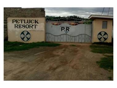 Petluck Resort