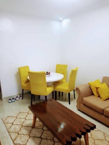 Sandalwood Suites - Serviced One Bedroom Holiday Homes