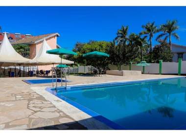 Parkview Safari Hotel and Apartments