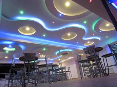Ray Green Hotel