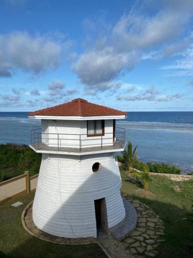 Romantic Beach House Vipingo