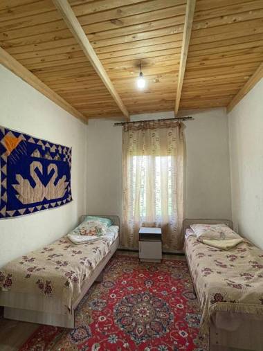 Guest House Guljan