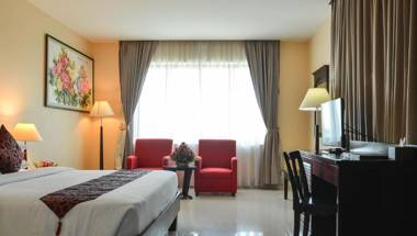 Almond Hotel Sothearos