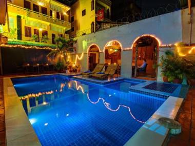 Sundance Inn & Saloon