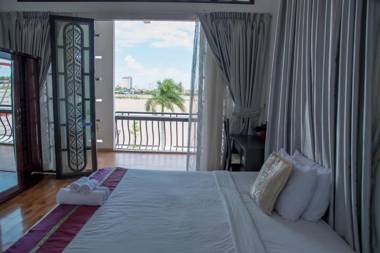 New Season Riverside Hotel