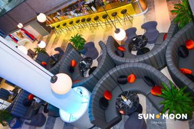 SUN & MOON Urban Hotel