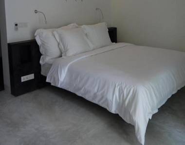 Arthur & Paul (Men Only Hotel)