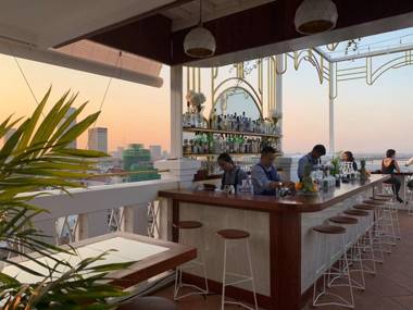 Point Boutique Hotel