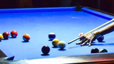 Sundance Riverside Bar Oz Guesthouse