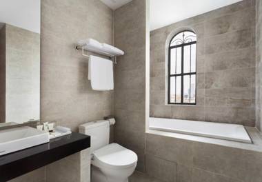 LCS Hotel & Apartment