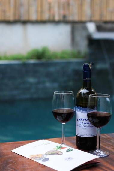 Sarina Hotel & Villa