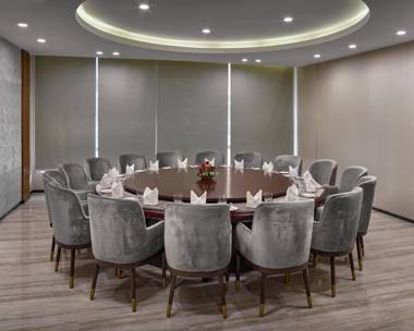 Olympia City Hotel by Dara