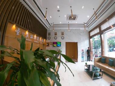 ST. MORITZ BUSINESS HOTEL