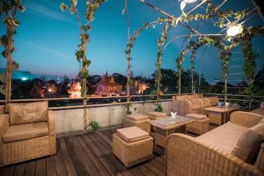 Palace Gate Hotel & Resort