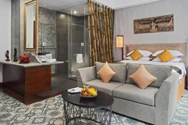 Palace Gate Hotel & Resort